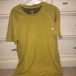 Fabletics t-shirt